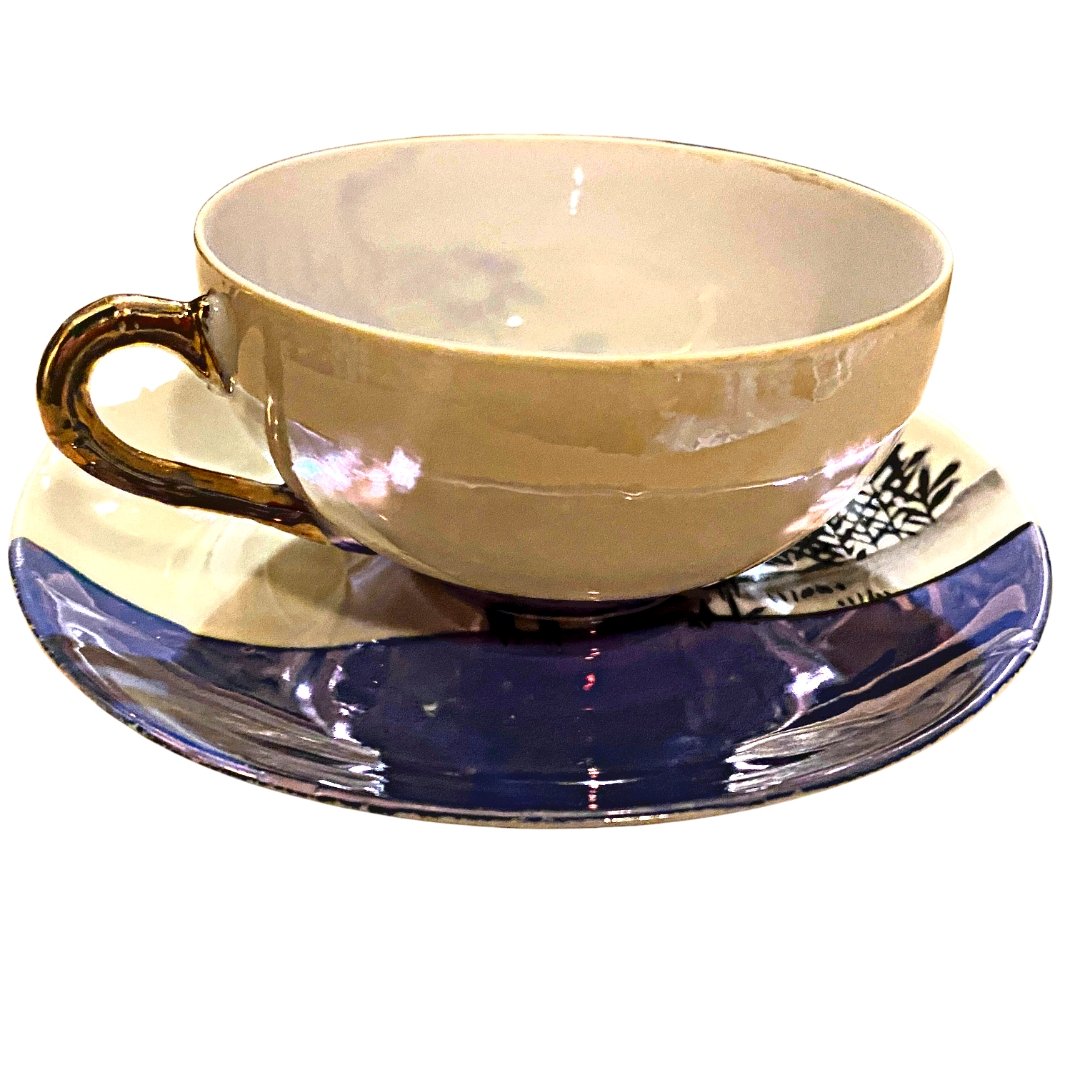 装饰艺术日本蛋壳瓷杯碟，约 1910 年，传统光泽器皿颜色为矢车菊蓝和桃色，以及配套的餐具