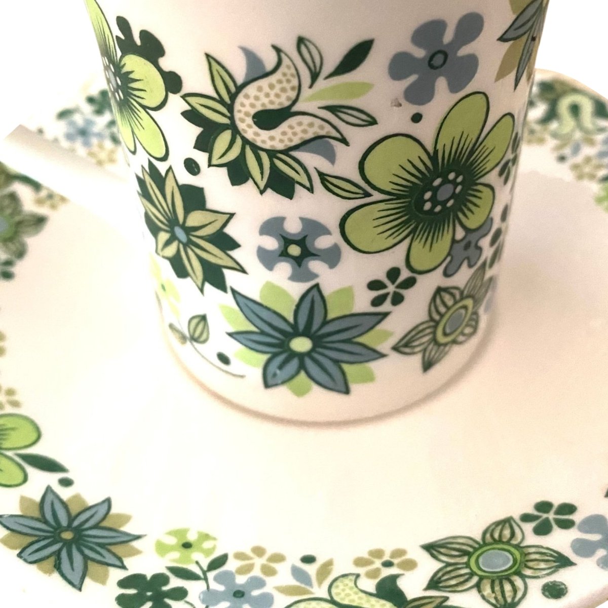 Elizabethan | Carnaby (green) | MisMatched Mosaic Cup & Saucer