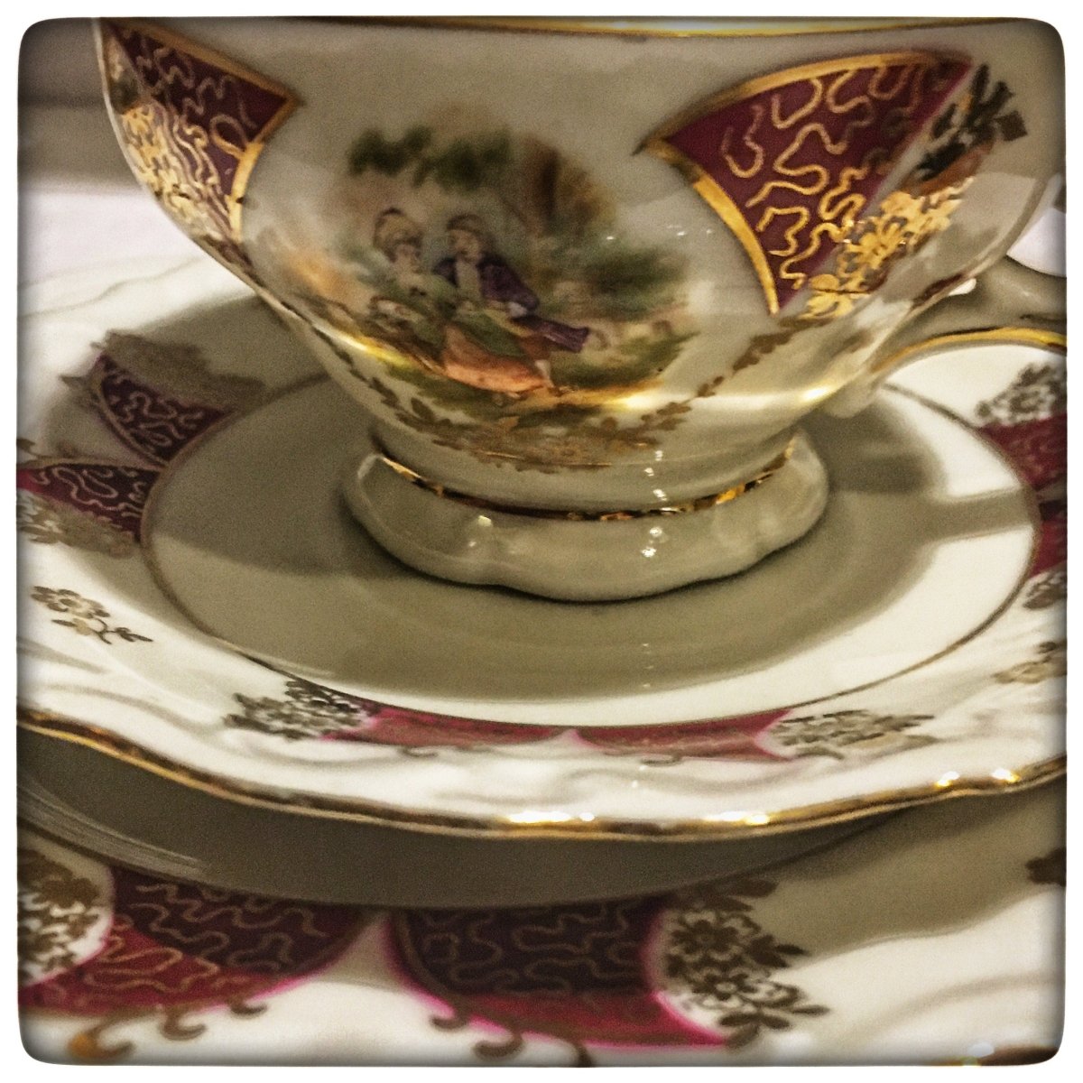 Lusterware | Fragonard tea trio demitasse set | red, cream and gold Asian exportware, perfect for a vintage tea party - Chinamania.shop